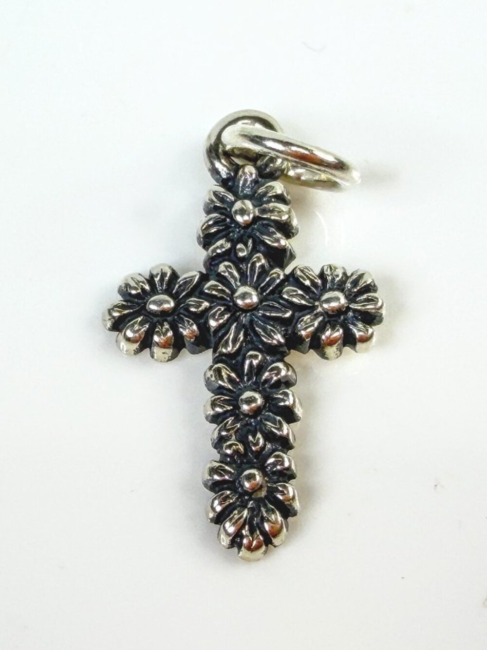 James Avery Sterling Silver Floral Cross Charm Flower Christian Jewelry JR2110